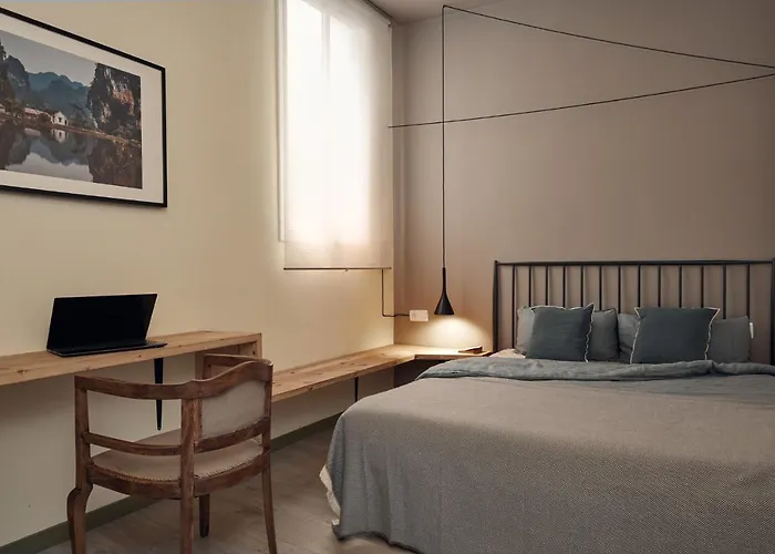 Maya - Two Bedroom In Enric Granados