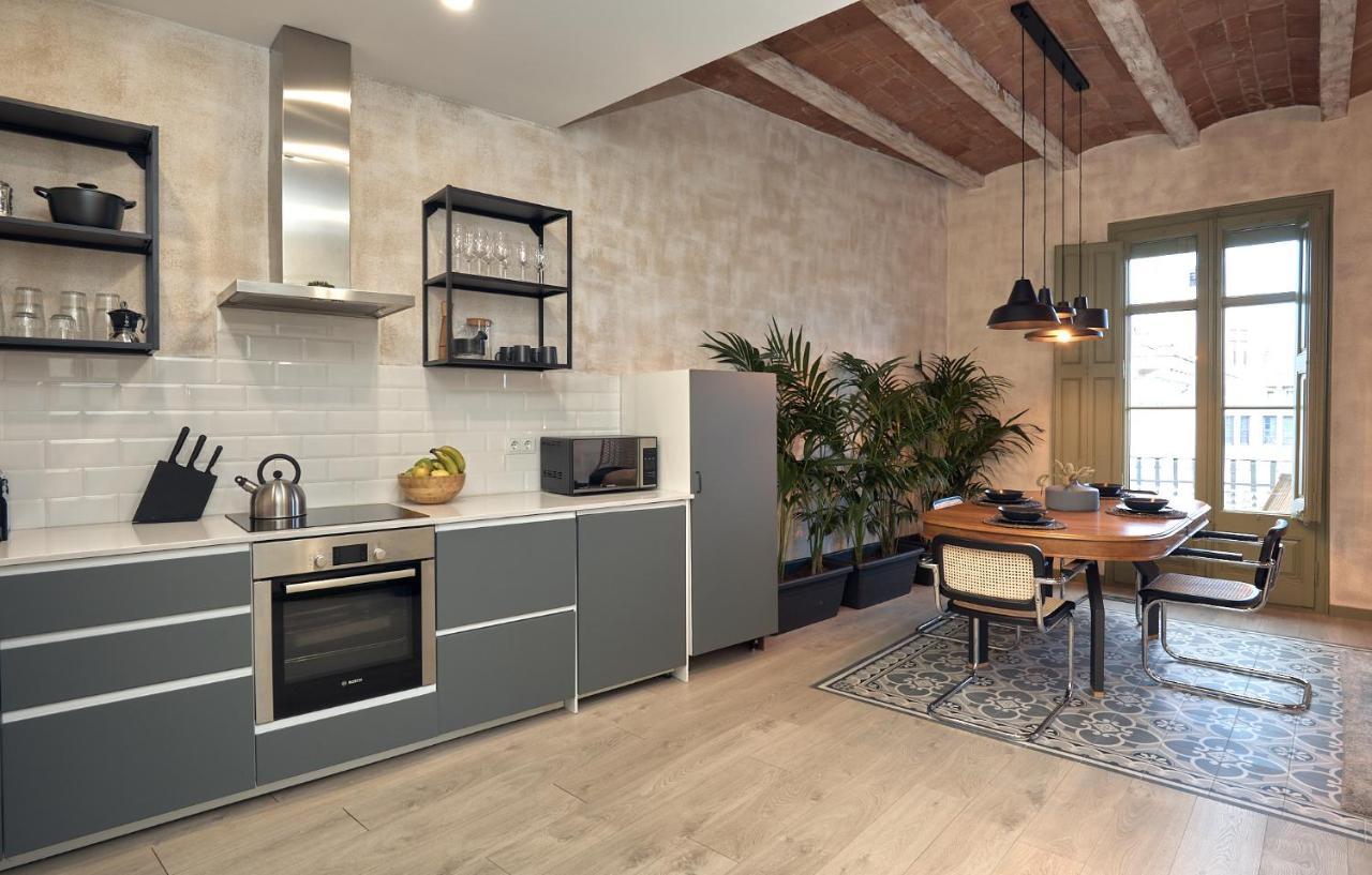 Maya - Two Bedroom In Enric Granados Appartement